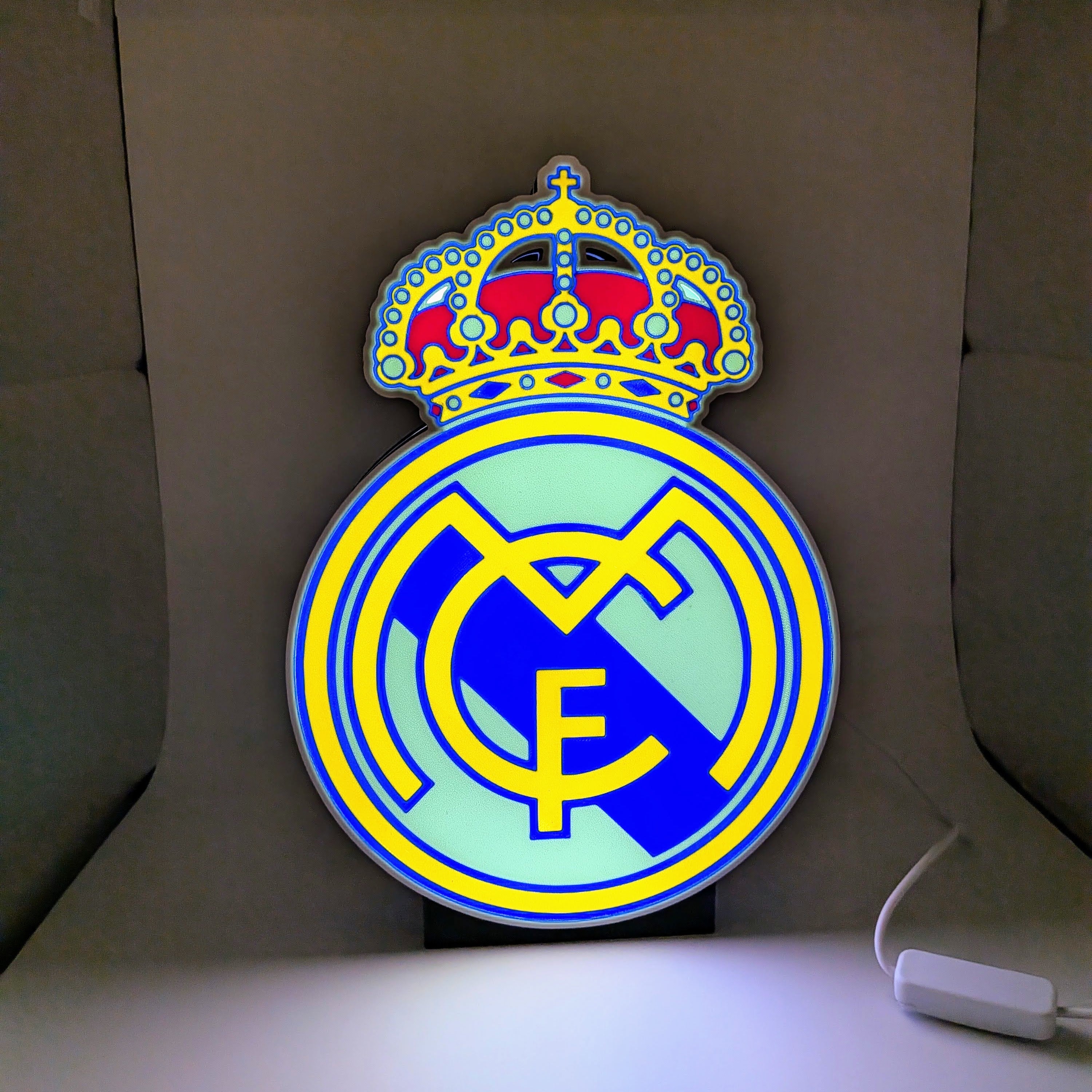 Lightbox LED Real Madrid – Lampada da Tavolo e Parete Stemma Blancos