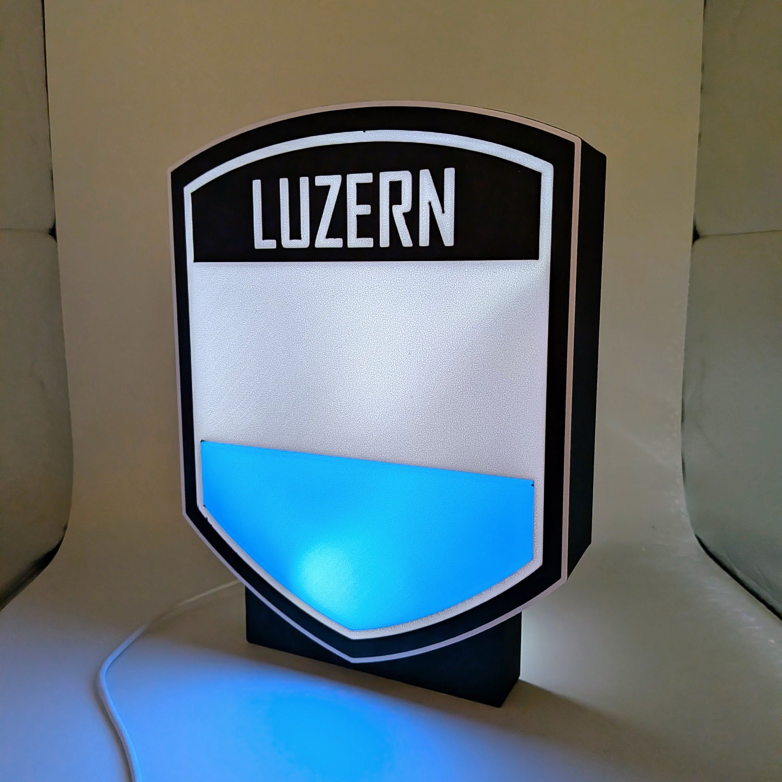 Lightbox LED Canton Lucerna – Lampada 3D da Tavolo e Parete con Stemma di Luzern